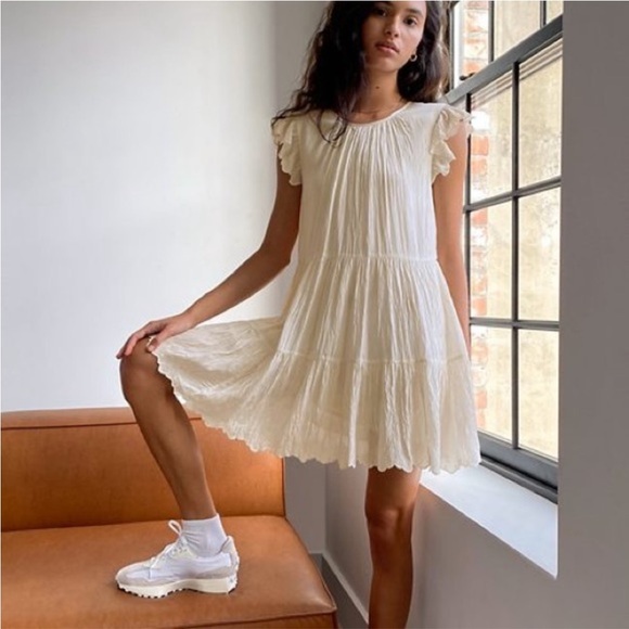 Wilfred Dresses & Skirts - Aritzia Wilfred La Boheme Sidonie Ruffled
Scalloped Dress White Size Medium